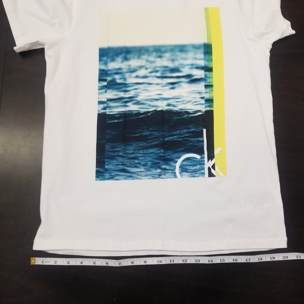 CALVIN KLEIN‎ Graphic Tee - Picture 5 of 9